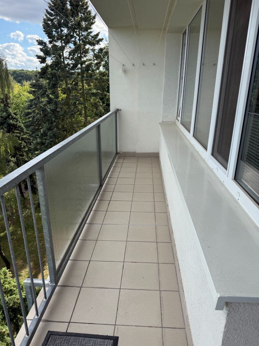 Prenájom bytu 3-izbový 72 m², Sáňkařská, Praha, Praha Prenájom bytu 3-izbový 72 m², Sáňkařská, Praha, Praha