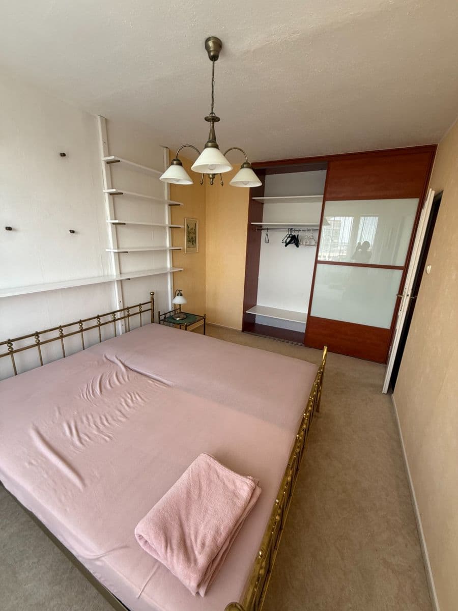 Prenájom bytu 3-izbový 72 m², Sáňkařská, Praha, Praha Prenájom bytu 3-izbový 72 m², Sáňkařská, Praha, Praha