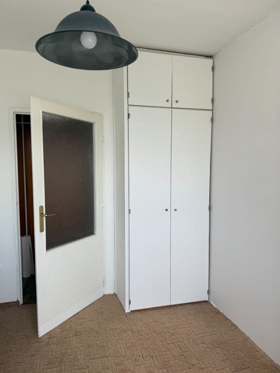 Prenájom bytu 3-izbový 72 m², Sáňkařská, Praha, Praha Prenájom bytu 3-izbový 72 m², Sáňkařská, Praha, Praha