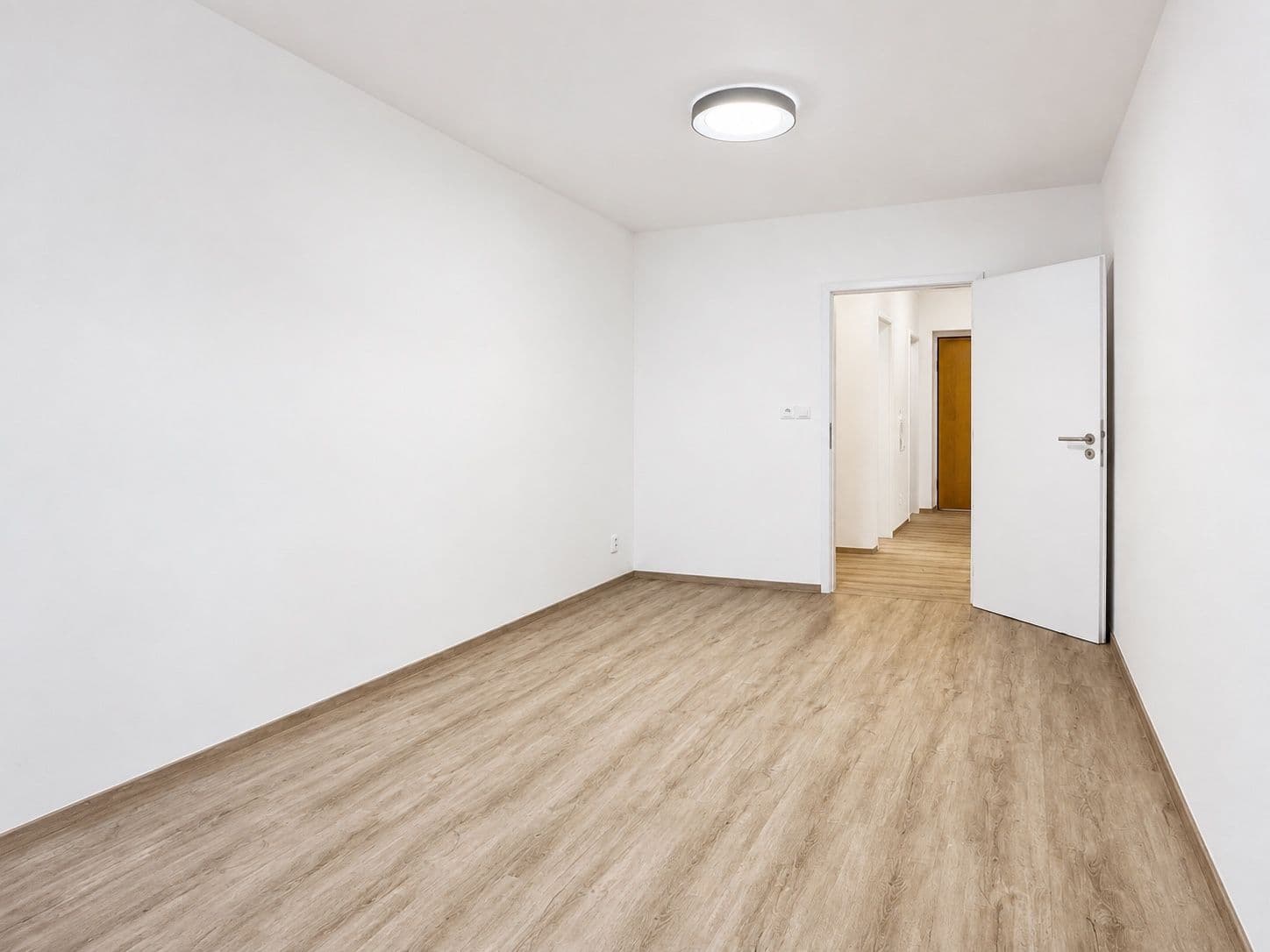 Prenájom bytu 3-izbový 102 m², K Haltýři, Praha, Praha Prenájom bytu 3-izbový 102 m², K Haltýři, Praha, Praha
