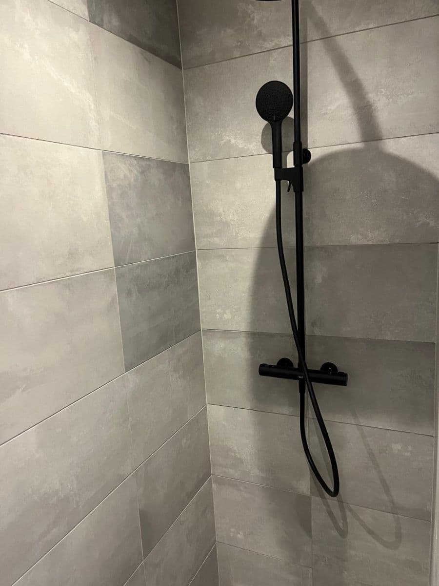 Prenájom nebytového priestoru 15 m², Plzeňská, Praha, Praha Prenájom nebytového priestoru 15 m², Plzeňská, Praha, Praha