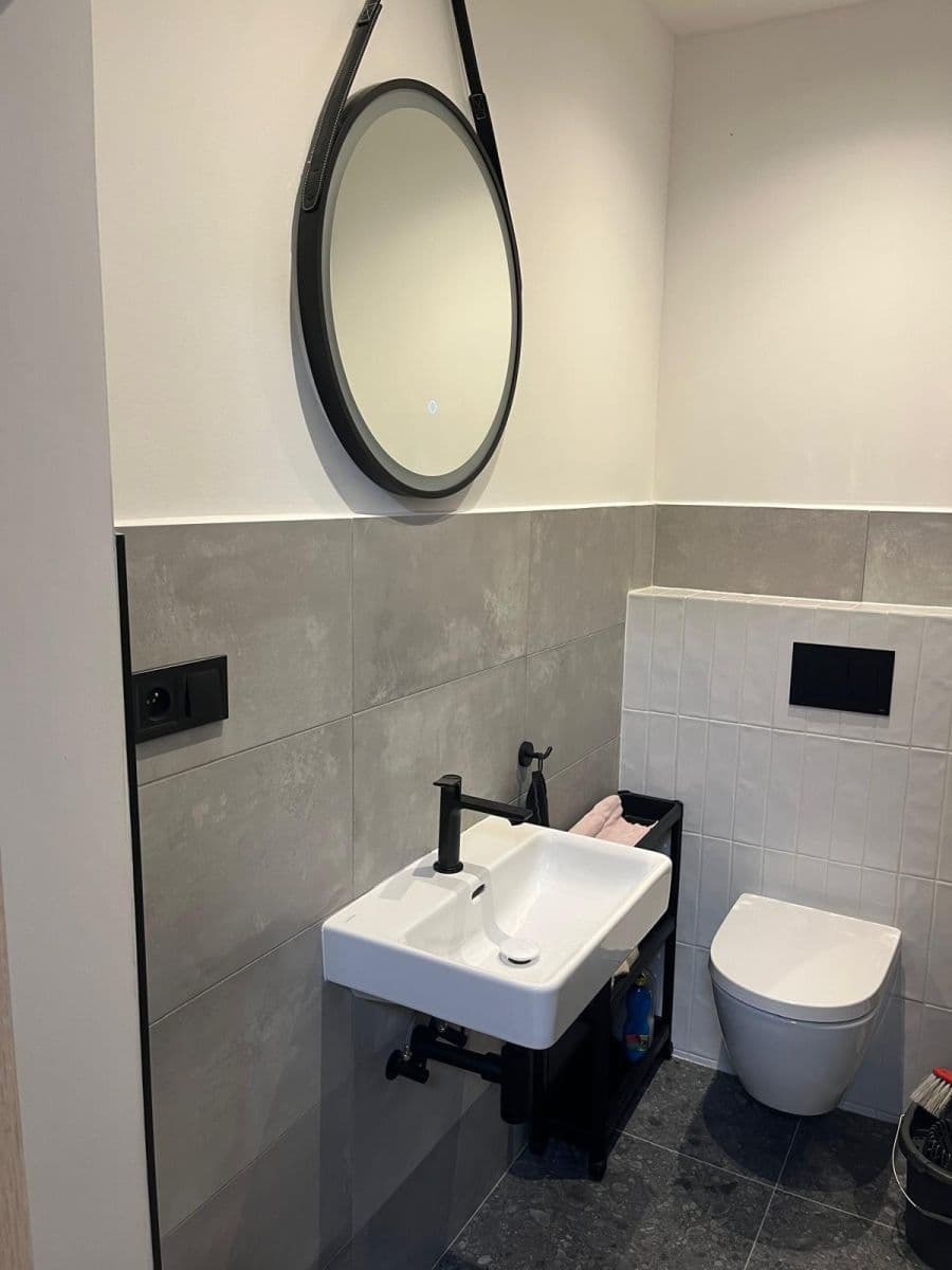 Prenájom nebytového priestoru 15 m², Plzeňská, Praha, Praha Prenájom nebytového priestoru 15 m², Plzeňská, Praha, Praha