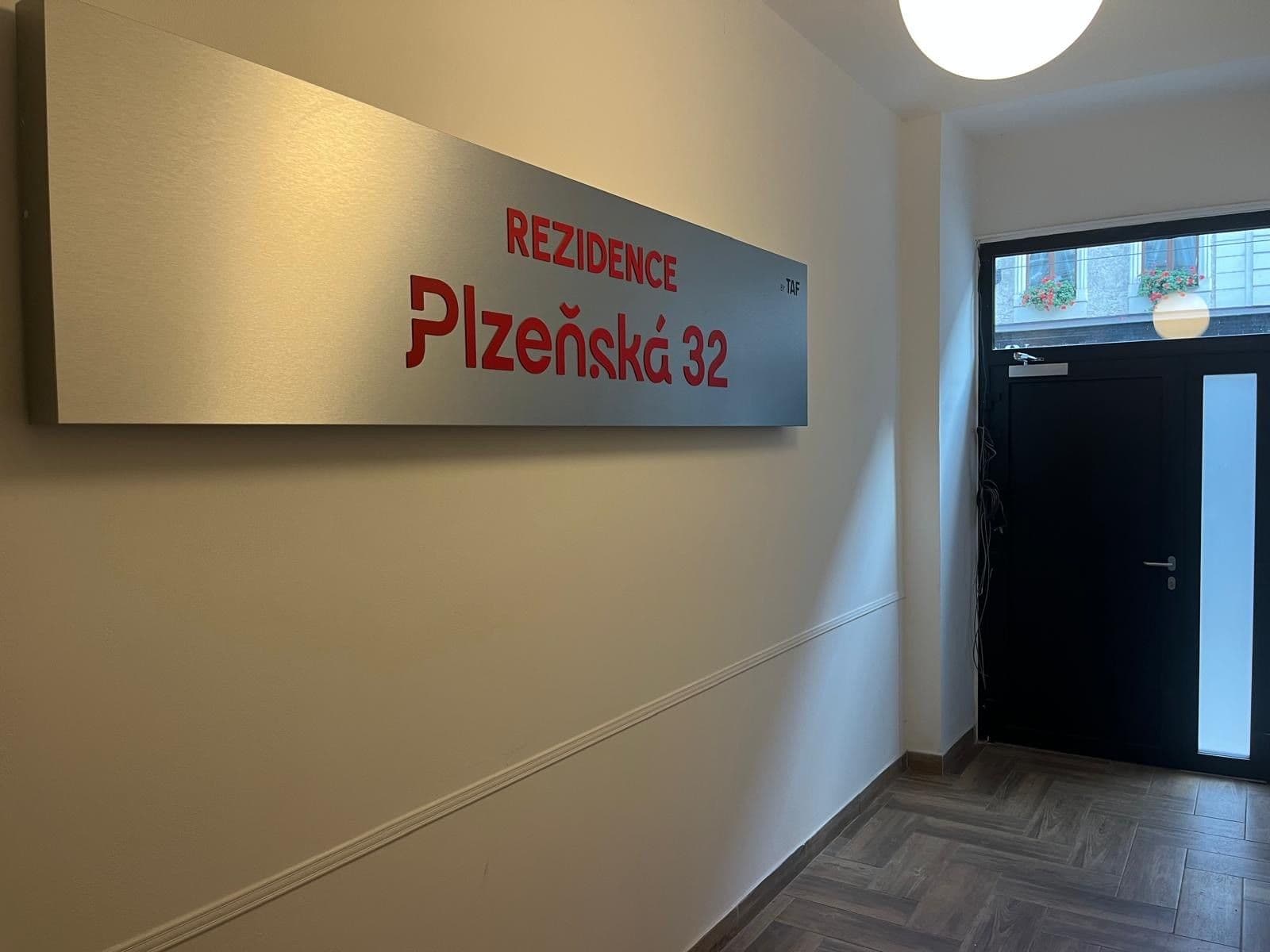 Prenájom nebytového priestoru 15 m², Plzeňská, Praha, Praha Prenájom nebytového priestoru 15 m², Plzeňská, Praha, Praha