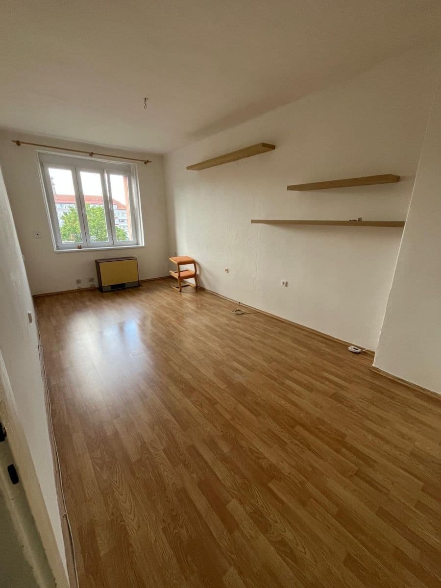 Prenájom bytu 1-izbový 43 m², Maroldova, Praha, Praha Prenájom bytu 1-izbový 43 m², Maroldova, Praha, Praha