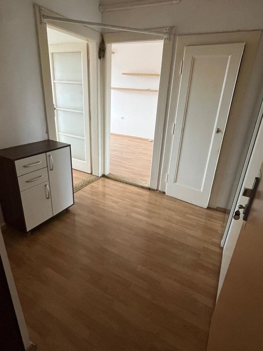 Prenájom bytu 1-izbový 43 m², Maroldova, Praha, Praha Prenájom bytu 1-izbový 43 m², Maroldova, Praha, Praha