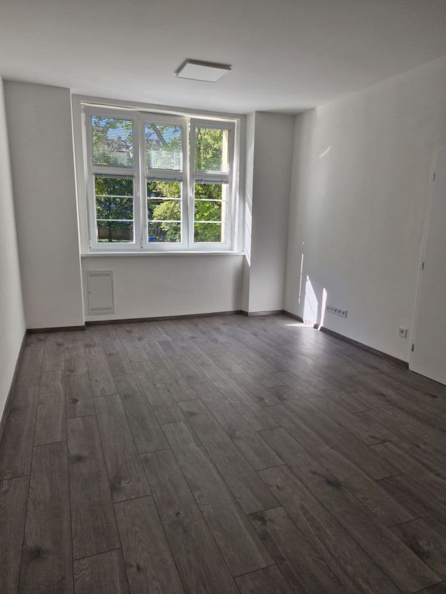 Prenájom bytu 2-izbový 50 m², Stehlíkova, Plzeň, Plzeňský kraj Prenájom bytu 2-izbový 50 m², Stehlíkova, Plzeň, Plzeňský kraj