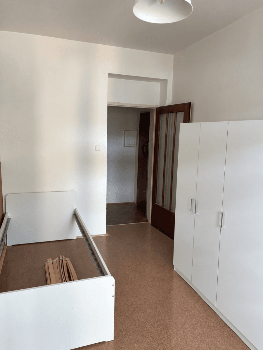 Prenájom bytu 3-izbový 92 m², Lomnického, Praha, Praha Prenájom bytu 3-izbový 92 m², Lomnického, Praha, Praha