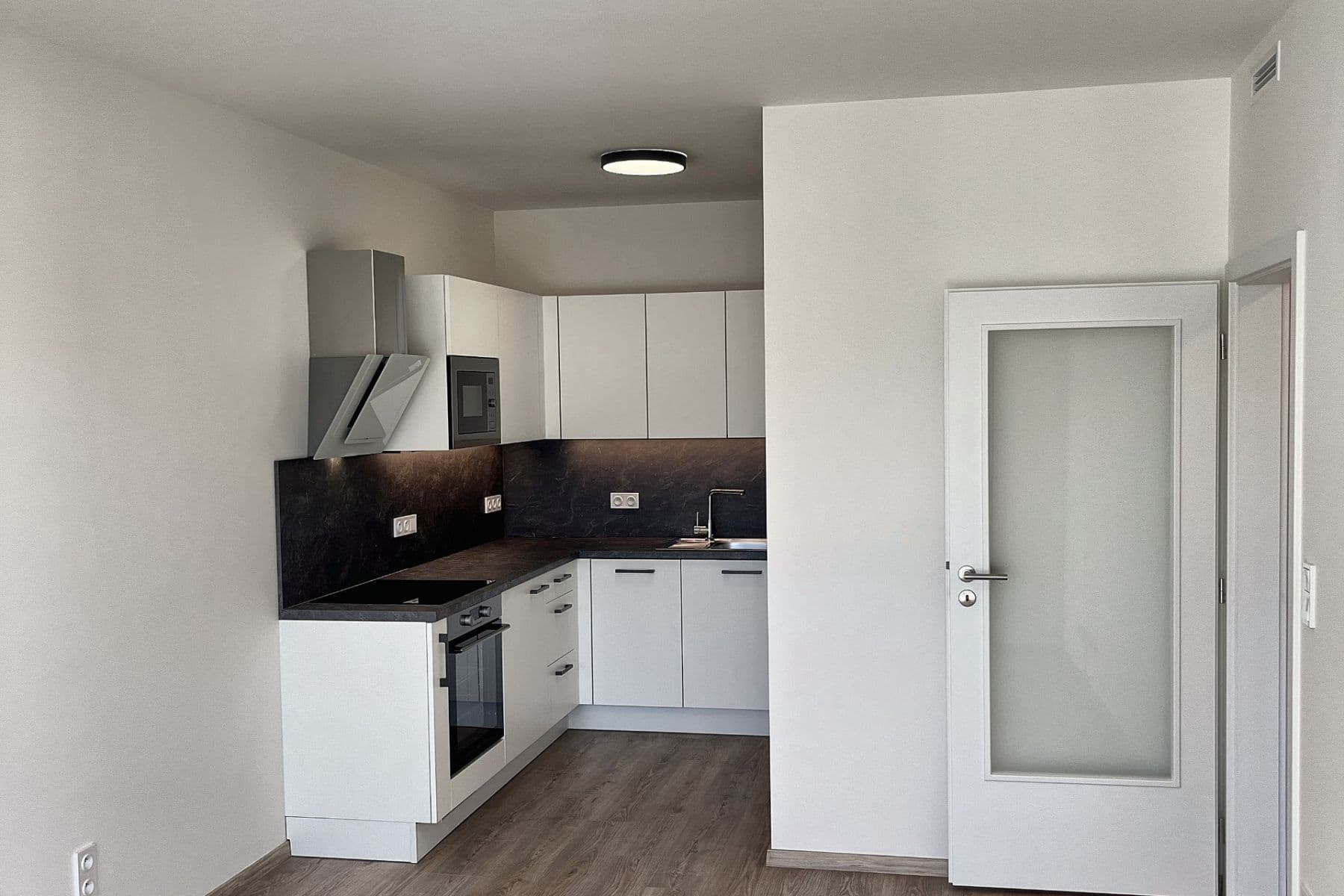 Prenájom bytu 2-izbový 43 m², Arnošta Staňka, Praha, Praha Prenájom bytu 2-izbový 43 m², Arnošta Staňka, Praha, Praha