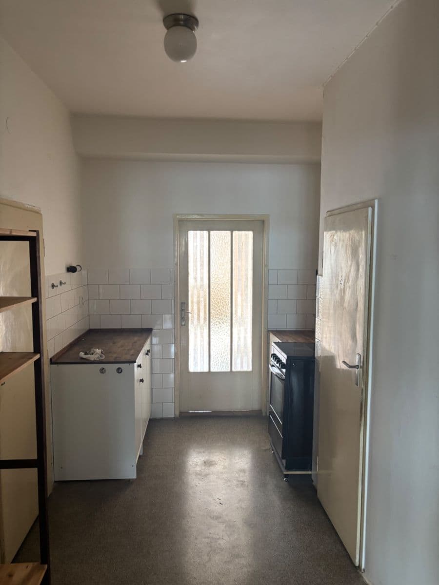 Prenájom bytu 2-izbový 70 m², Lomnického, Praha, Praha Prenájom bytu 2-izbový 70 m², Lomnického, Praha, Praha