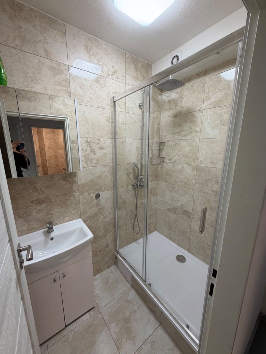 Prenájom bytu 2-izbový 55 m², Chelčického, Praha, Praha Prenájom bytu 2-izbový 55 m², Chelčického, Praha, Praha