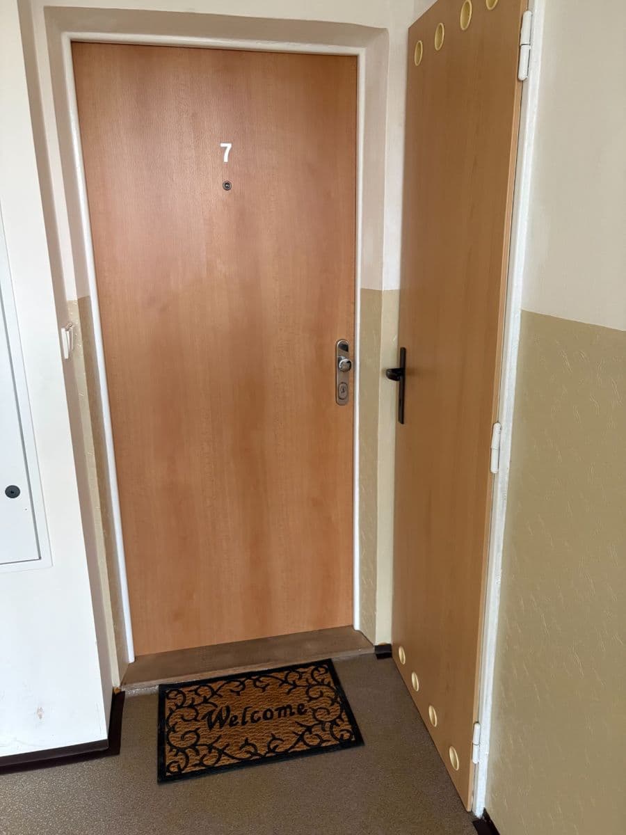 Prenájom bytu 2-izbový 46 m², Střelničná, Praha, Praha Prenájom bytu 2-izbový 46 m², Střelničná, Praha, Praha