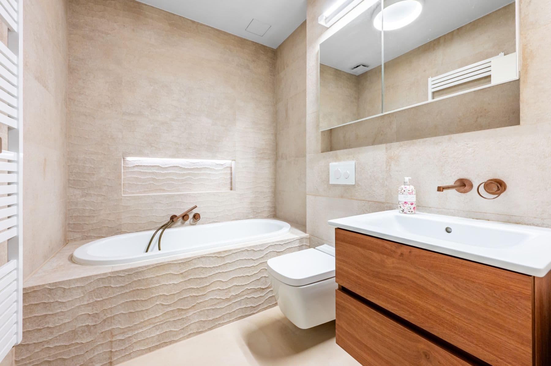 Predaj bytu 2-izbový 48 m², U Nikolajky, Praha, Praha Predaj bytu 2-izbový 48 m², U Nikolajky, Praha, Praha