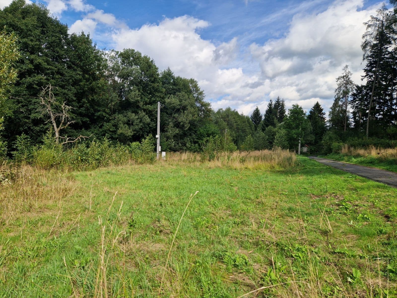Predaj pozemku 15.955 m², Žihobce, Plzeňský kraj Predaj pozemku 15.955 m², Žihobce, Plzeňský kraj