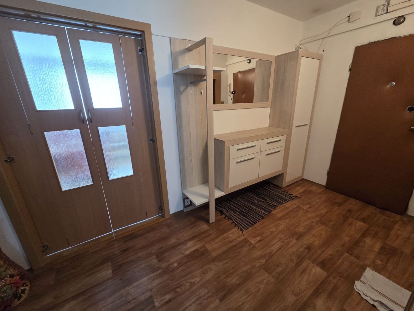 Prenájom bytu 3-izbový 87 m², K Olympiku, Praha, Praha Prenájom bytu 3-izbový 87 m², K Olympiku, Praha, Praha