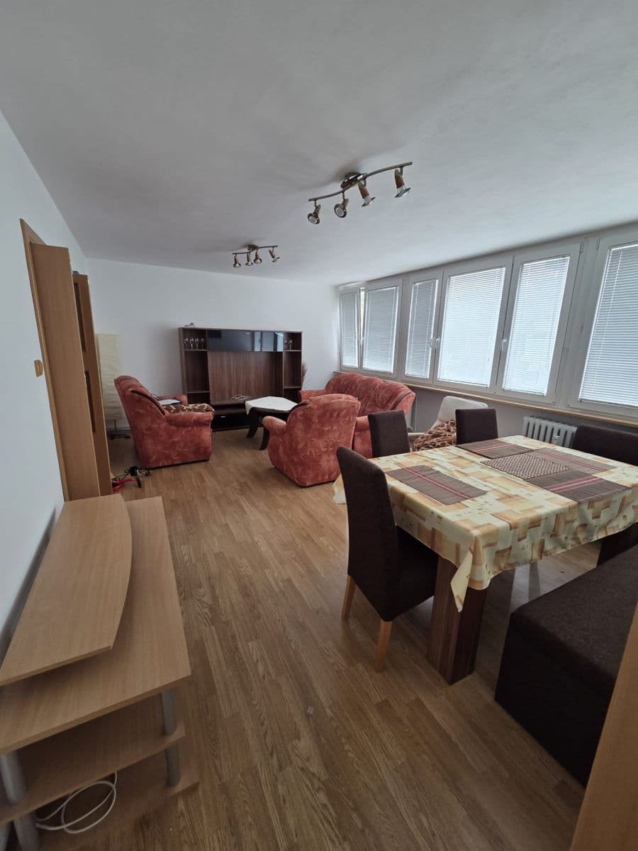 Prenájom bytu 3-izbový 87 m², K Olympiku, Praha, Praha Prenájom bytu 3-izbový 87 m², K Olympiku, Praha, Praha