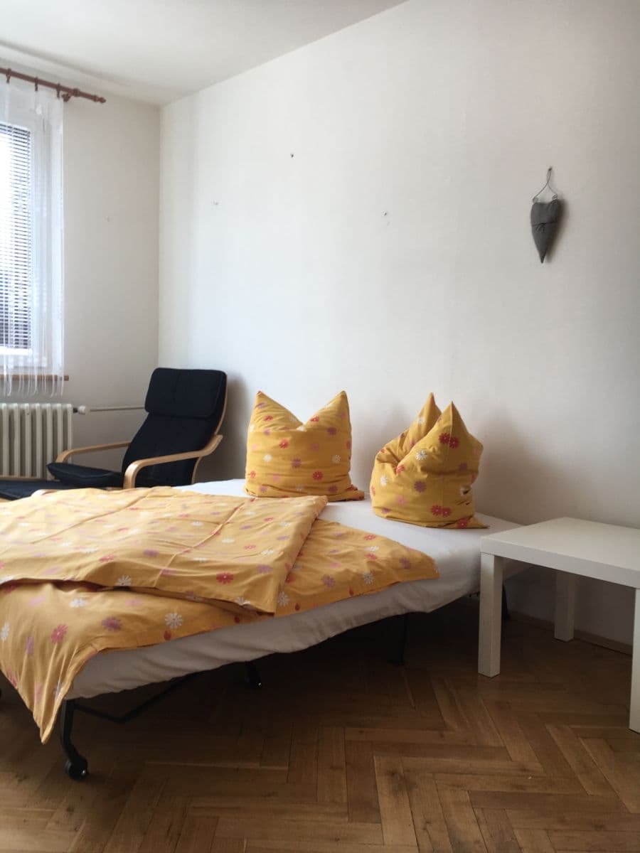 Prenájom bytu 2-izbový 53 m², Jahodová, Karlovy Vary, Karlovarský kraj Prenájom bytu 2-izbový 53 m², Jahodová, Karlovy Vary, Karlovarský kraj