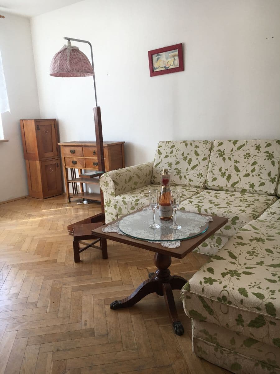 Prenájom bytu 2-izbový 53 m², Jahodová, Karlovy Vary, Karlovarský kraj Prenájom bytu 2-izbový 53 m², Jahodová, Karlovy Vary, Karlovarský kraj