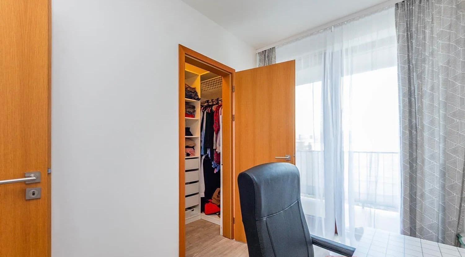 Predaj bytu 3-izbový 95 m², Provázkova, Praha, Praha Predaj bytu 3-izbový 95 m², Provázkova, Praha, Praha