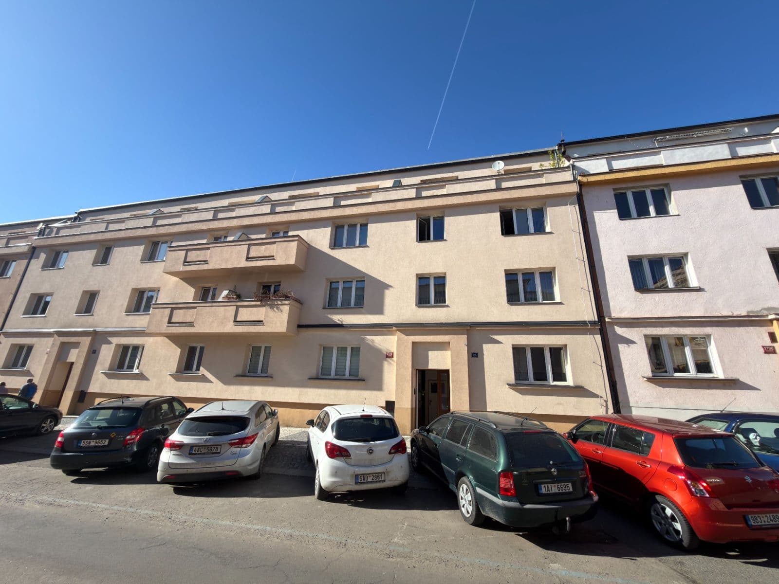 Prenájom bytu 2-izbový 62 m², Krátká, Praha, Praha Prenájom bytu 2-izbový 62 m², Krátká, Praha, Praha
