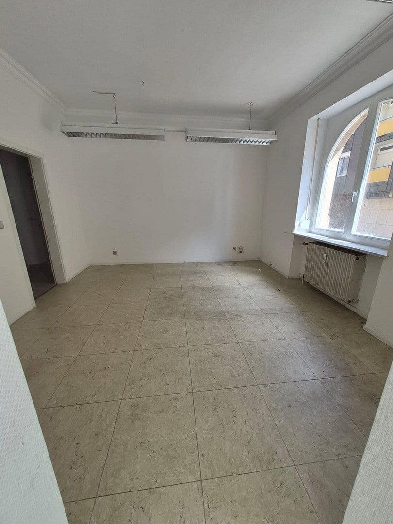 Prenájom kancelárie 60 m², Pforzheim, Bádensko-Wurttembersko Prenájom kancelárie 60 m², Pforzheim, Bádensko-Wurttembersko