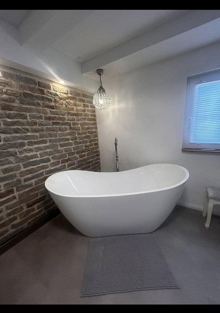 Prenájom domu 110 m², pozemok 400 m², Neuenstein, Bádensko-Wurttembersko Prenájom domu 110 m², pozemok 400 m², Neuenstein, Bádensko-Wurttembersko