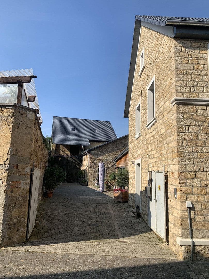 Predaj domu 120 m², pozemok 830 m², Bechenheim, Porýnie-Falcko Predaj domu 120 m², pozemok 830 m², Bechenheim, Porýnie-Falcko