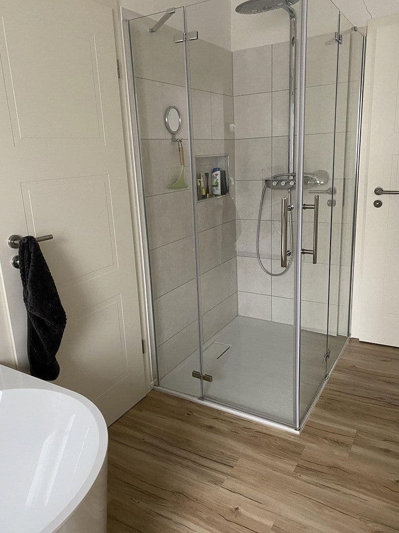 Predaj domu 120 m², pozemok 830 m², Bechenheim, Porýnie-Falcko Predaj domu 120 m², pozemok 830 m², Bechenheim, Porýnie-Falcko