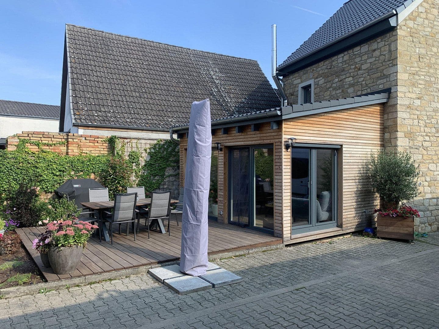 Predaj domu 120 m², pozemok 830 m², Bechenheim, Porýnie-Falcko Predaj domu 120 m², pozemok 830 m², Bechenheim, Porýnie-Falcko