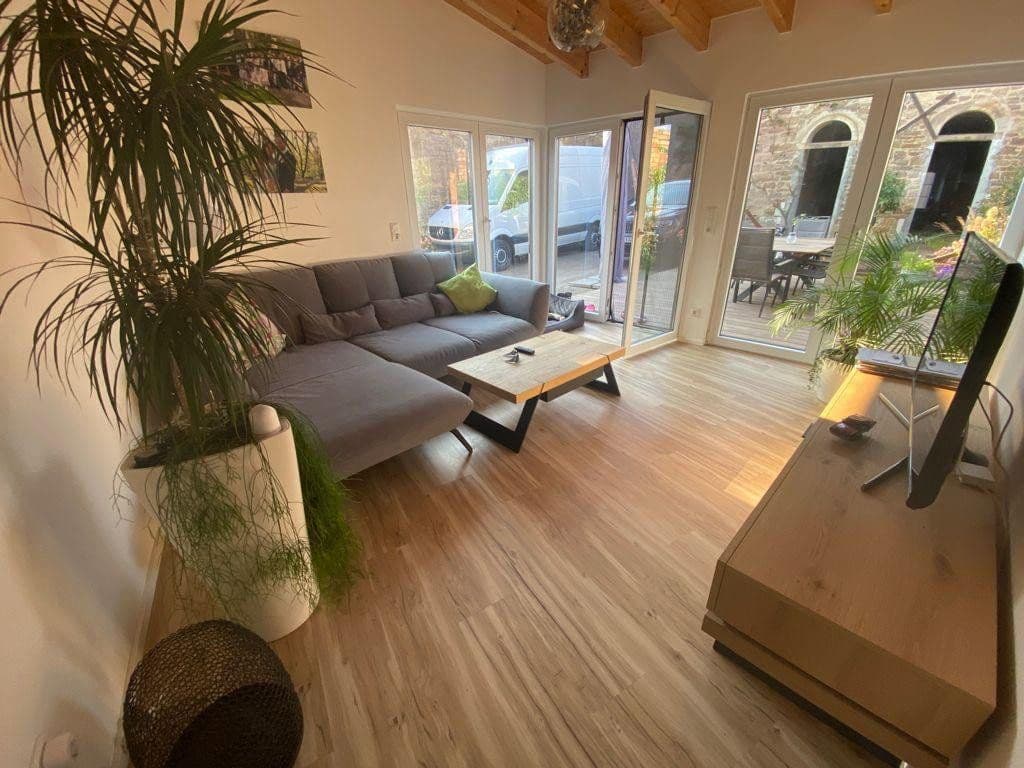 Predaj domu 120 m², pozemok 830 m², Bechenheim, Porýnie-Falcko Predaj domu 120 m², pozemok 830 m², Bechenheim, Porýnie-Falcko