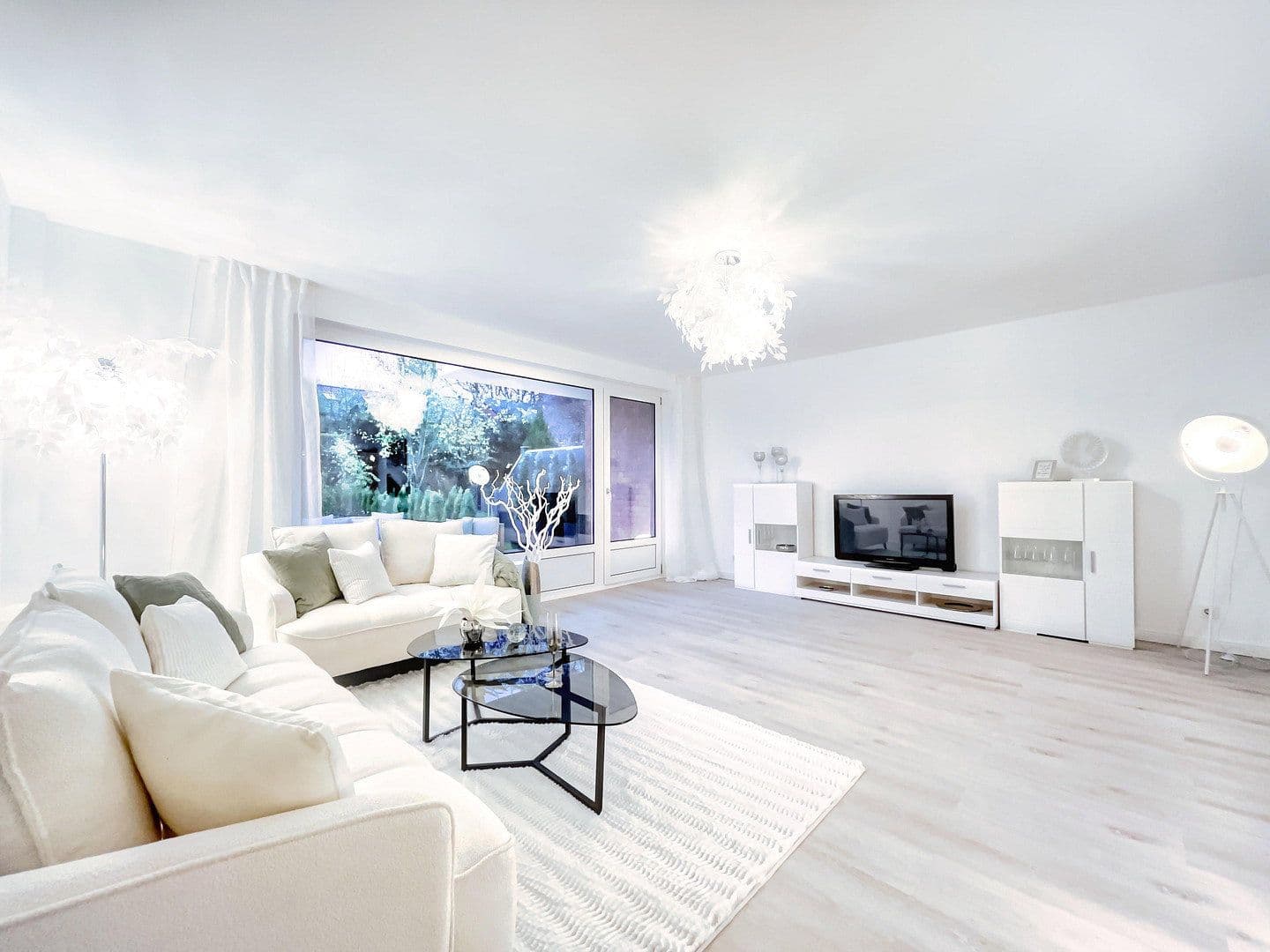 Predaj domu 150 m², pozemok 160 m², Bad Vilbel, Hesensko Predaj domu 150 m², pozemok 160 m², Bad Vilbel, Hesensko
