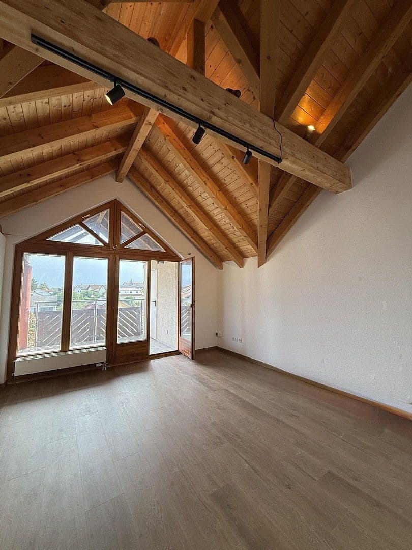 Prenájom bytu 3-izbový 104 m², Schillerstrasse 26, Emmingen-Liptingen, Bádensko-Wurttembersko Prenájom bytu 3-izbový 104 m², Schillerstrasse 26, Emmingen-Liptingen, Bádensko-Wurttembersko