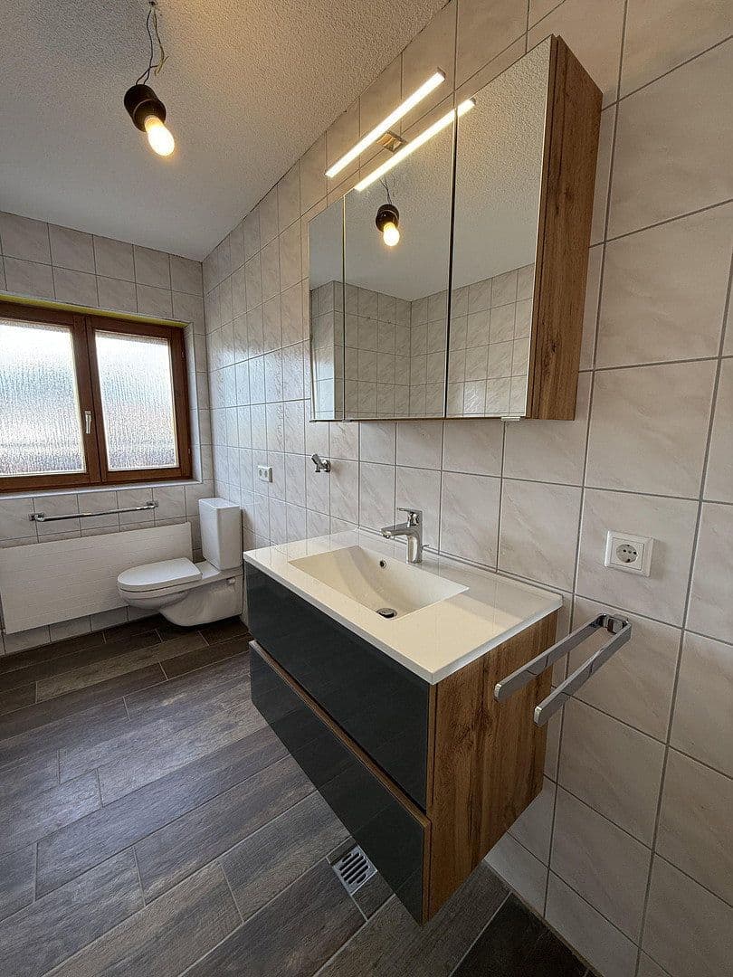 Prenájom bytu 3-izbový 104 m², Schillerstrasse 26, Emmingen-Liptingen, Bádensko-Wurttembersko Prenájom bytu 3-izbový 104 m², Schillerstrasse 26, Emmingen-Liptingen, Bádensko-Wurttembersko
