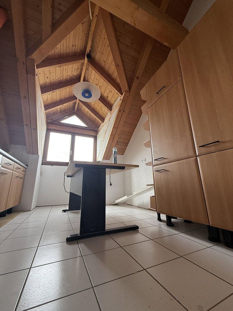 Prenájom bytu 3-izbový 104 m², Schillerstrasse 26, Emmingen-Liptingen, Bádensko-Wurttembersko Prenájom bytu 3-izbový 104 m², Schillerstrasse 26, Emmingen-Liptingen, Bádensko-Wurttembersko