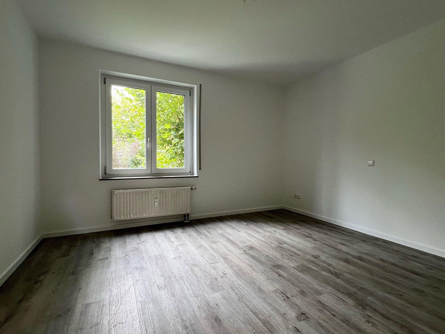 Predaj bytu 4-izbový 86 m², Kiefernweg 3, Freital, Sasko Predaj bytu 4-izbový 86 m², Kiefernweg 3, Freital, Sasko