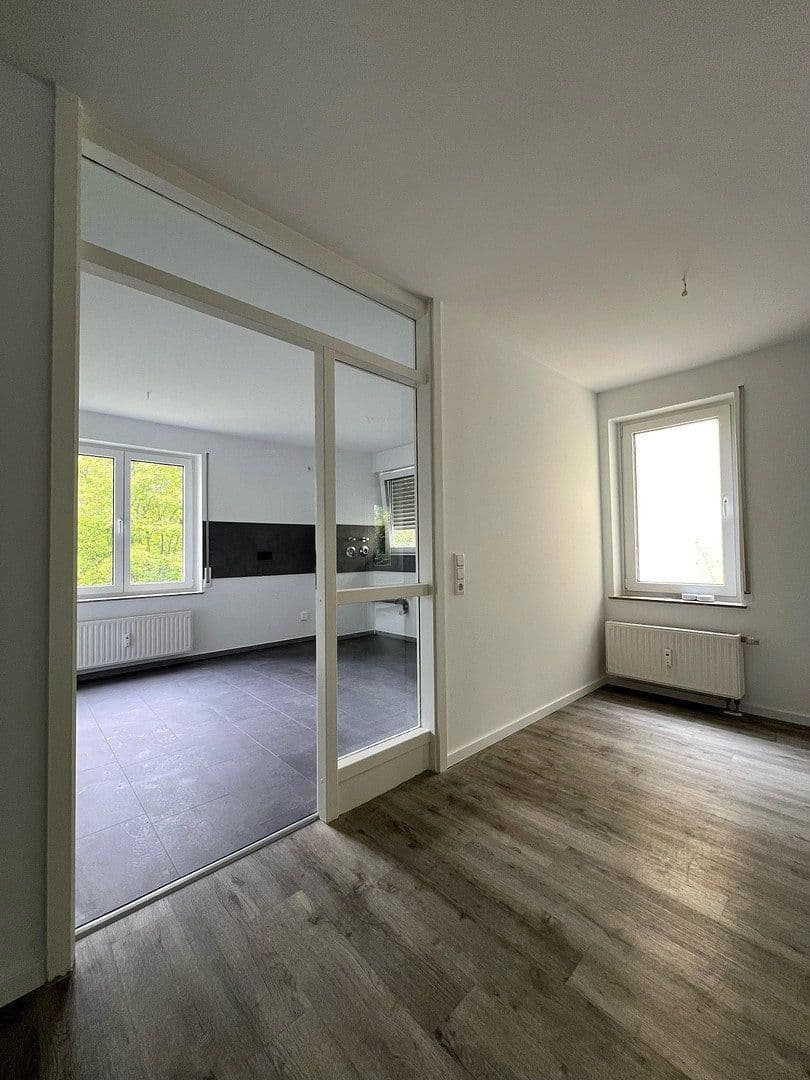 Predaj bytu 4-izbový 86 m², Kiefernweg 3, Freital, Sasko Predaj bytu 4-izbový 86 m², Kiefernweg 3, Freital, Sasko