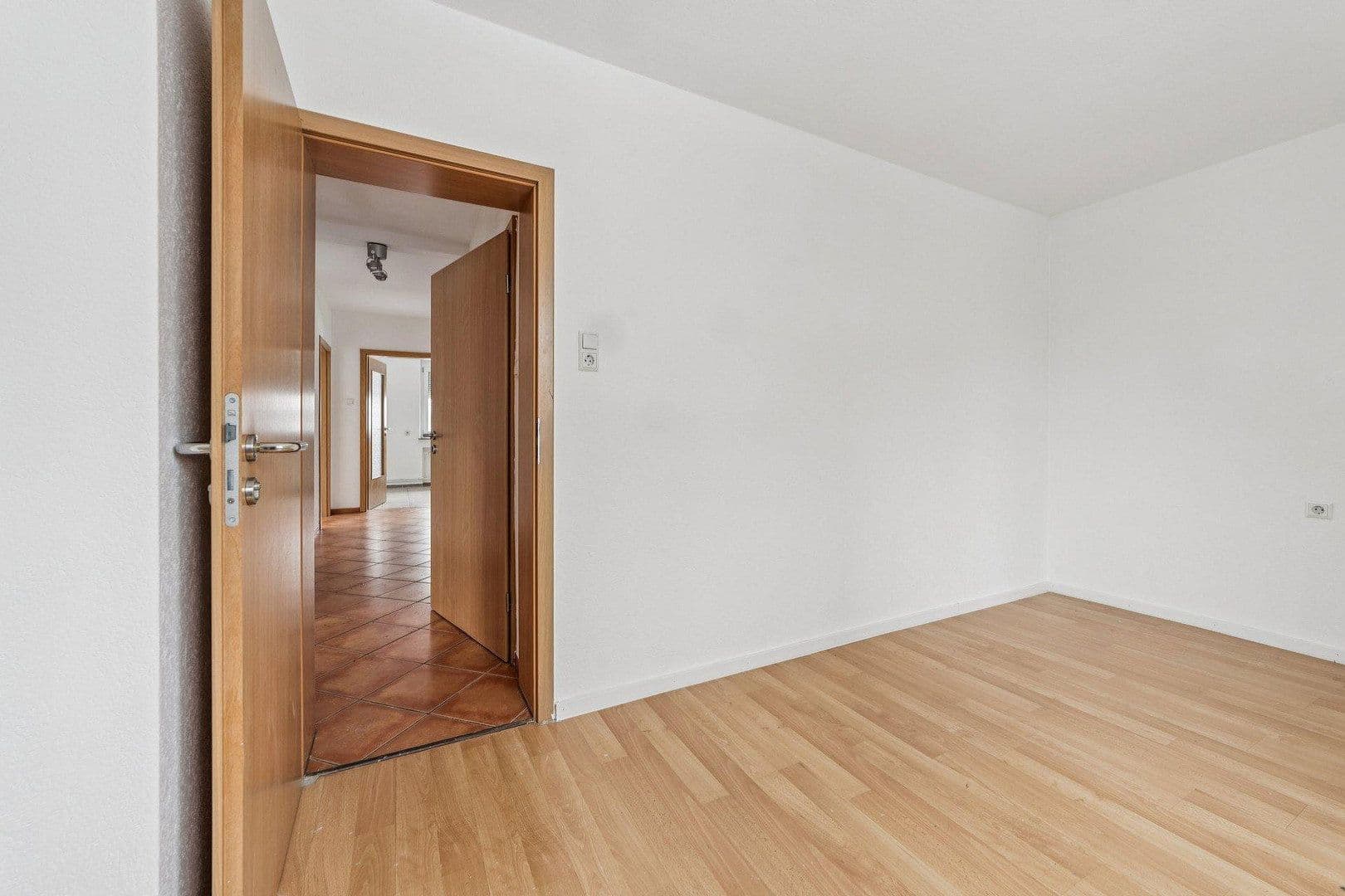 Predaj domu 220 m², pozemok 418 m², Gewerbestraße 22, Villingen-Schwenningen, Bádensko-Wurttembersko Predaj domu 220 m², pozemok 418 m², Gewerbestraße 22, Villingen-Schwenningen, Bádensko-Wurttembersko