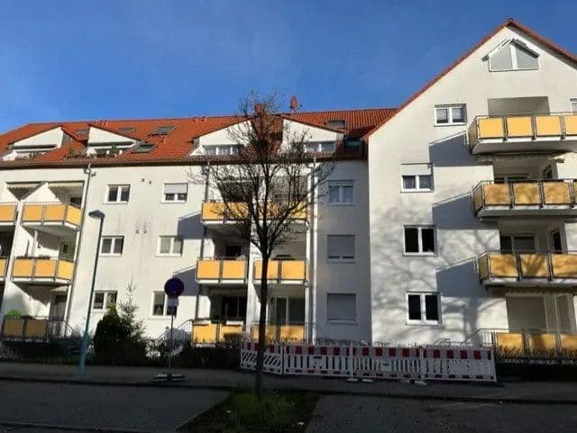 Prenájom bytu 3-izbový 77 m², Mannheim, Bádensko-Wurttembersko Prenájom bytu 3-izbový 77 m², Mannheim, Bádensko-Wurttembersko
