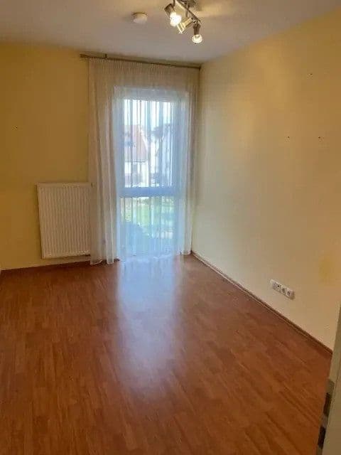 Prenájom bytu 3-izbový 77 m², Mannheim, Bádensko-Wurttembersko Prenájom bytu 3-izbový 77 m², Mannheim, Bádensko-Wurttembersko