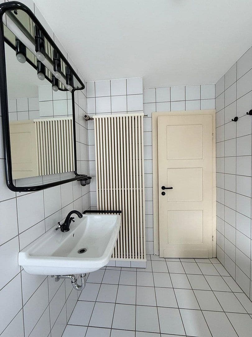 Prenájom bytu 2-izbový 66 m², Mendelssohnstr. 102, Koblenz, Porýnie-Falcko Prenájom bytu 2-izbový 66 m², Mendelssohnstr. 102, Koblenz, Porýnie-Falcko
