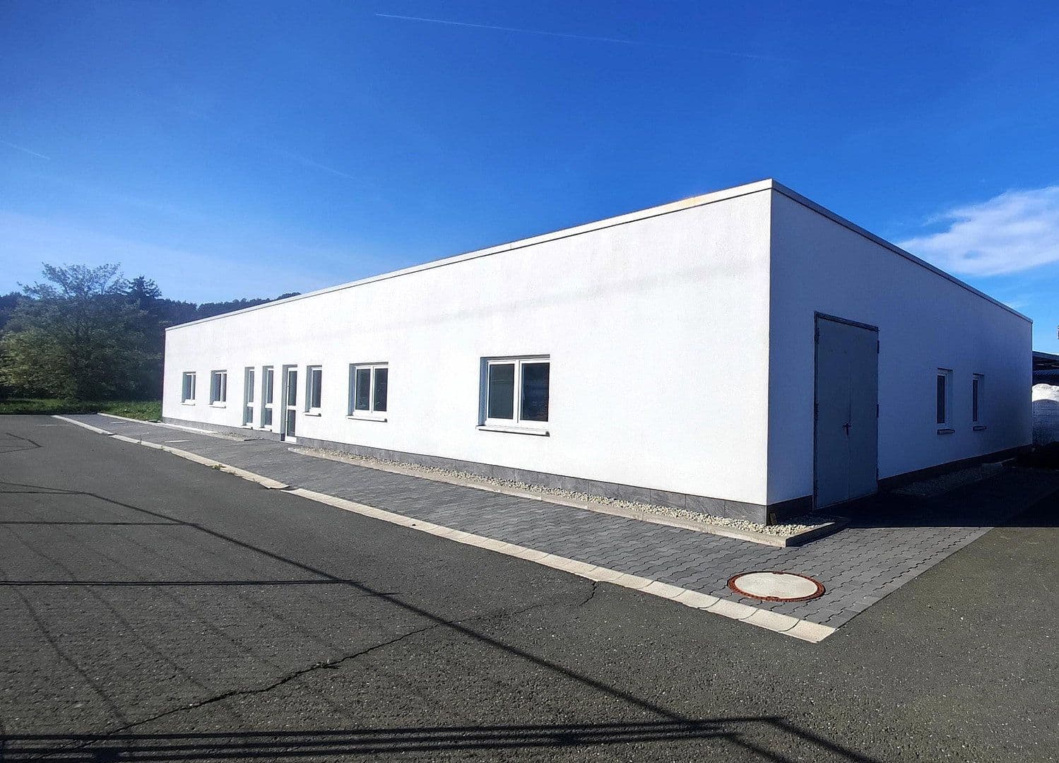Prenájom kancelárie 469 m², Marktrodach, Bavorsko Prenájom kancelárie 469 m², Marktrodach, Bavorsko