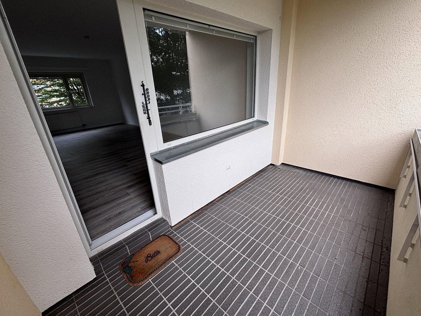 Predaj bytu 3-izbový 84 m², Berlin, Berlín Predaj bytu 3-izbový 84 m², Berlin, Berlín