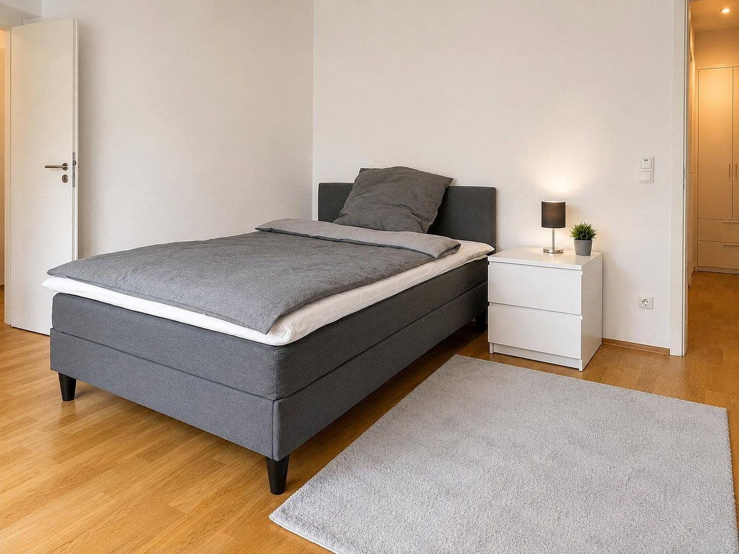 Prenájom bytu 20 m², Gunta-Stölzl-Str. 13, München, Bavorsko Prenájom bytu 20 m², Gunta-Stölzl-Str. 13, München, Bavorsko