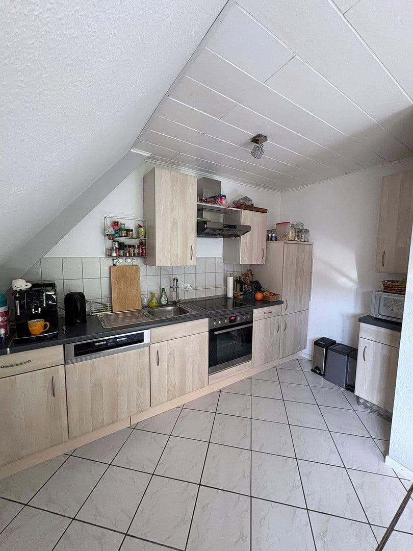 Prenájom bytu 3-izbový 60 m², Lampertheim, Hesensko Prenájom bytu 3-izbový 60 m², Lampertheim, Hesensko