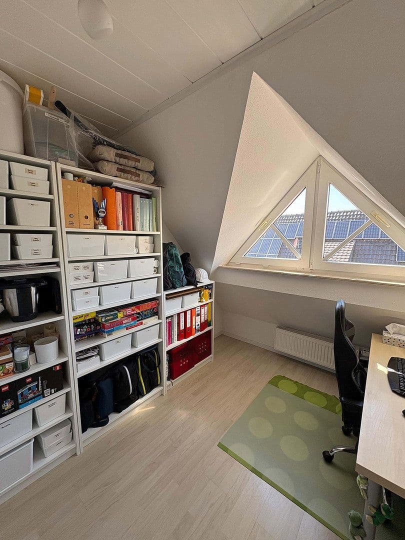 Prenájom bytu 3-izbový 60 m², Lampertheim, Hesensko Prenájom bytu 3-izbový 60 m², Lampertheim, Hesensko