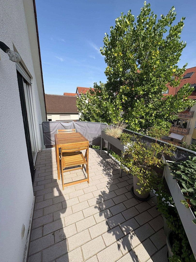 Prenájom bytu 3-izbový 60 m², Lampertheim, Hesensko Prenájom bytu 3-izbový 60 m², Lampertheim, Hesensko