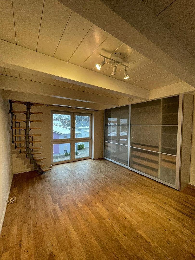 Prenájom domu 295 m², pozemok 600 m², Weilerbach, Porýnie-Falcko Prenájom domu 295 m², pozemok 600 m², Weilerbach, Porýnie-Falcko