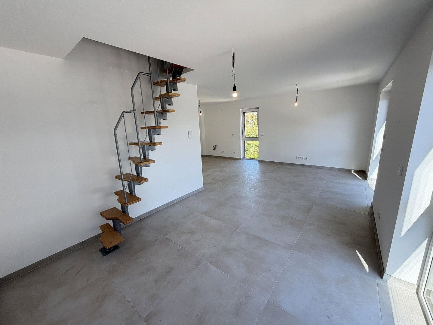 Prenájom bytu 3-izbový 79 m², Hanau, Hesensko Prenájom bytu 3-izbový 79 m², Hanau, Hesensko