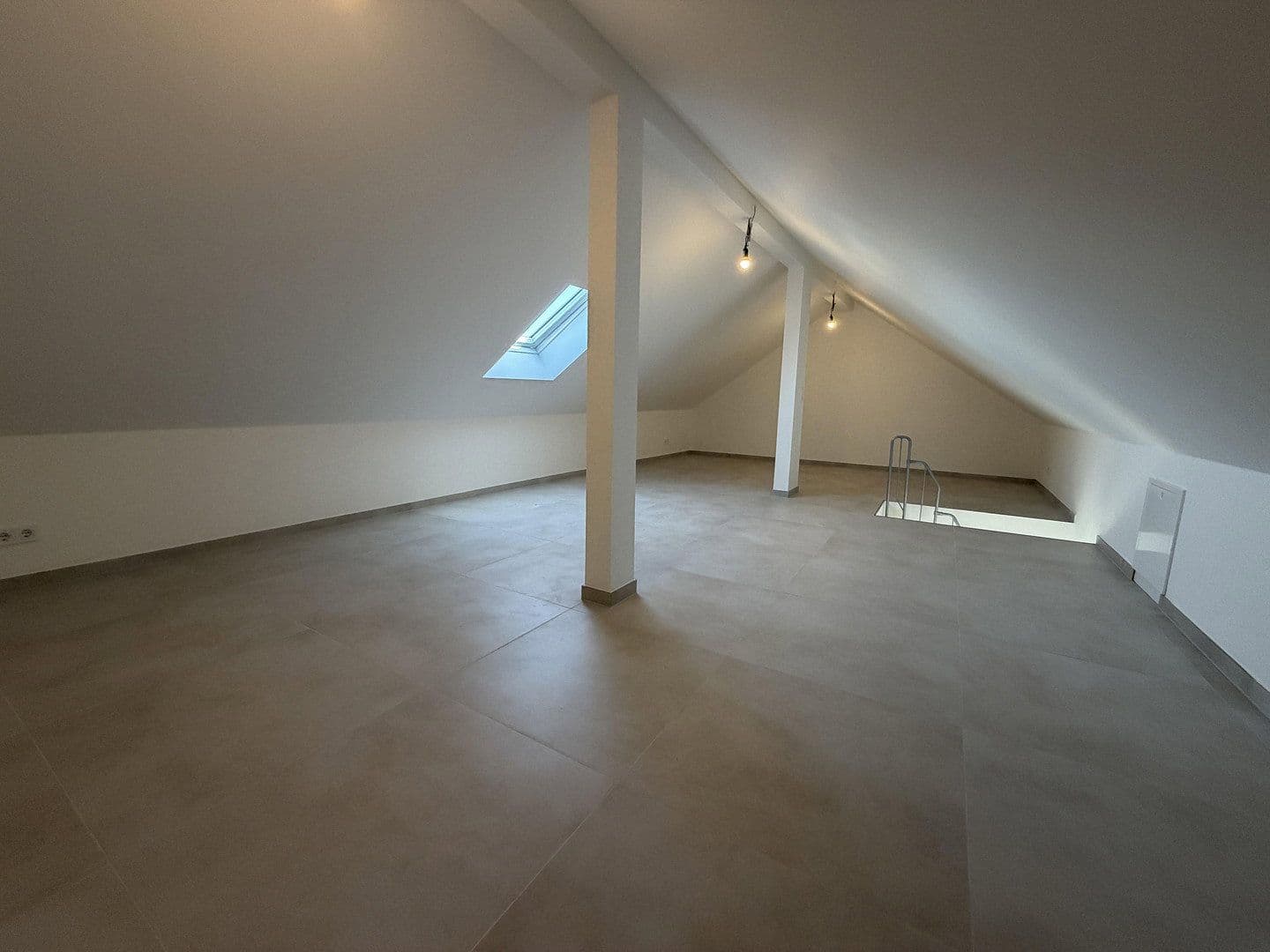 Prenájom bytu 3-izbový 79 m², Hanau, Hesensko Prenájom bytu 3-izbový 79 m², Hanau, Hesensko