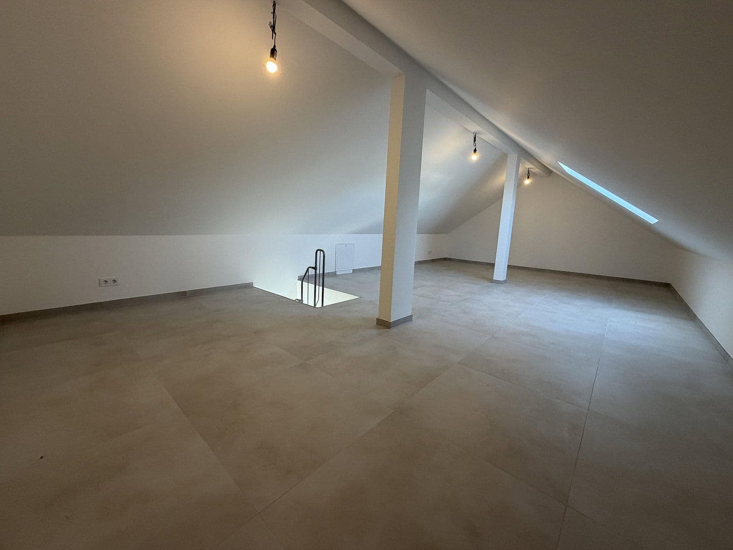 Prenájom bytu 3-izbový 79 m², Hanau, Hesensko Prenájom bytu 3-izbový 79 m², Hanau, Hesensko