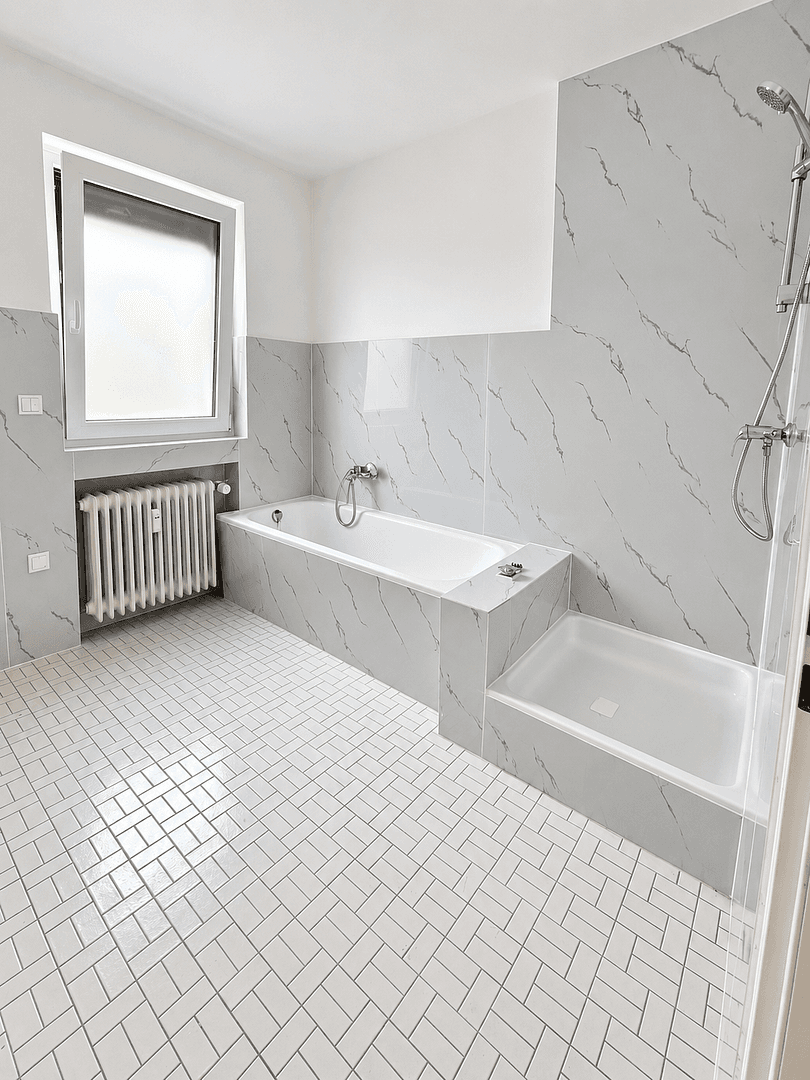 Prenájom bytu 4-izbový 107 m², Leftjestraße 13, Springe, Dolné Sasko Prenájom bytu 4-izbový 107 m², Leftjestraße 13, Springe, Dolné Sasko